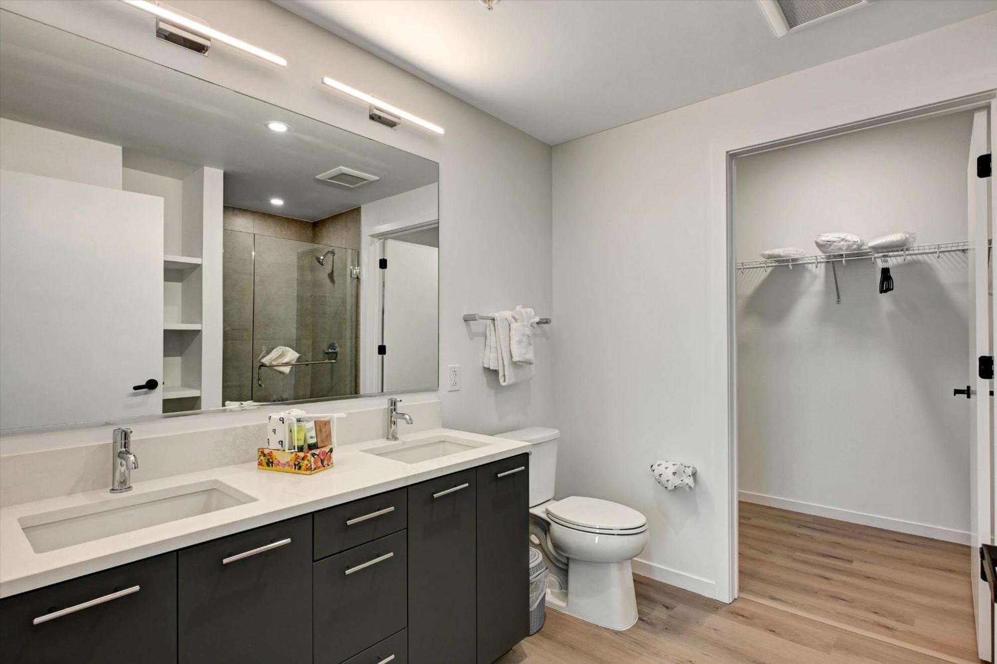 Global Luxury Suites At Town Center Reston Esterno foto